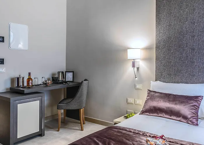 לינה וארוחת בוקר Barberini Luxury רומא